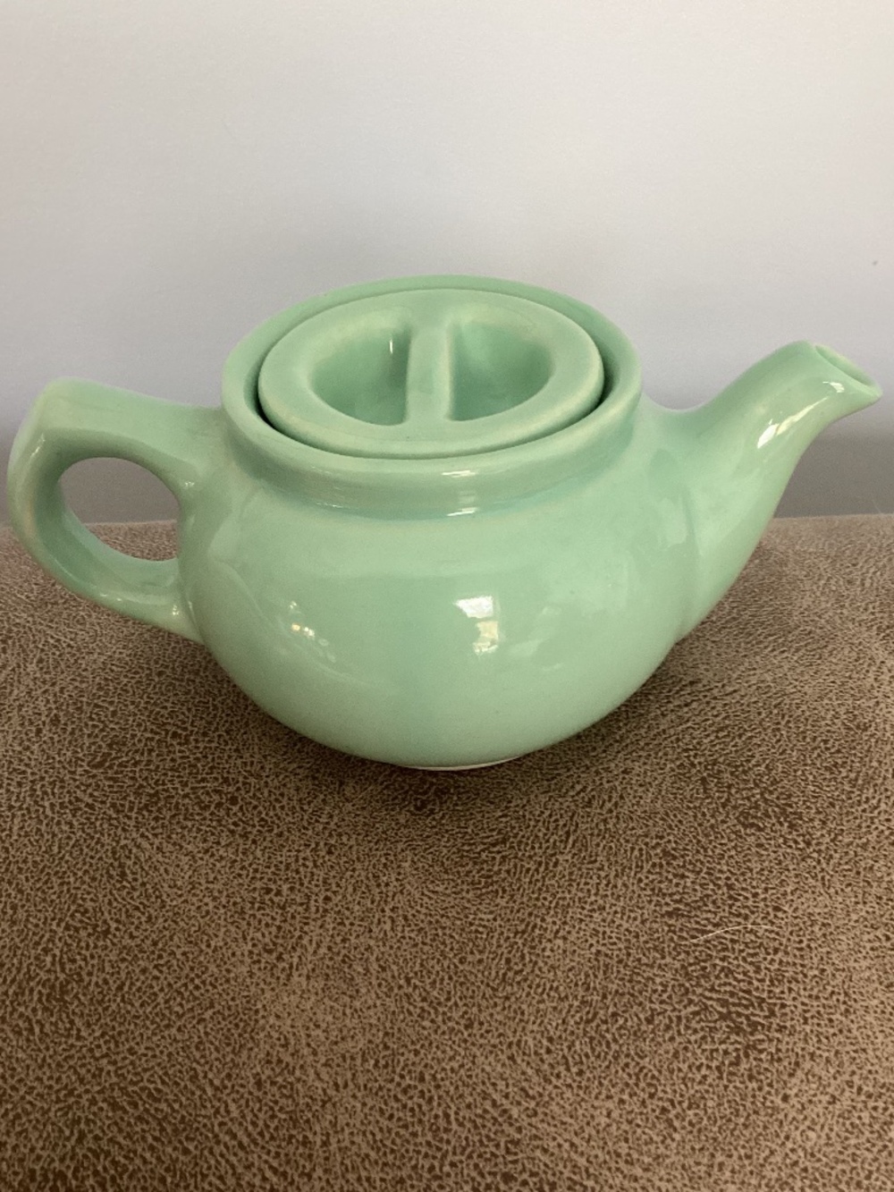 Teapot small mint green 10 oz